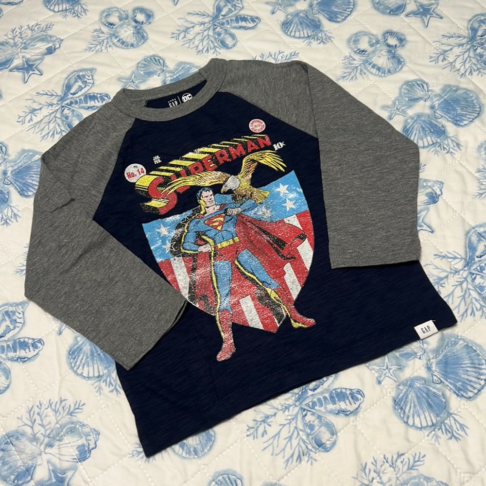 Baby Gap Long Sleeve Superman DC Shirt Size 2T or 2 Years